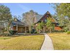 Charleston 3BR 3.5BA, This charming Daniel Island home