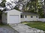 Home For Rent In Hauppauge, New York
