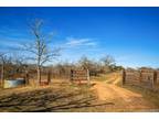 Farm House For Sale In Floresville, Texas