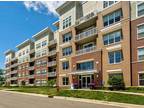 Buckingham Place Apartments - 750 E Northwest Hwy - Des Plaines