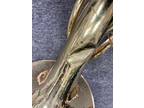 Bach 1101 French Horn Japan (Yamaha) plays, needs serious repairs