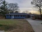 6605 Dahlonega Hwy, Cumming, GA 30028