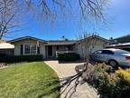 900 Plymouth Dr, Gilroy, CA 95020
