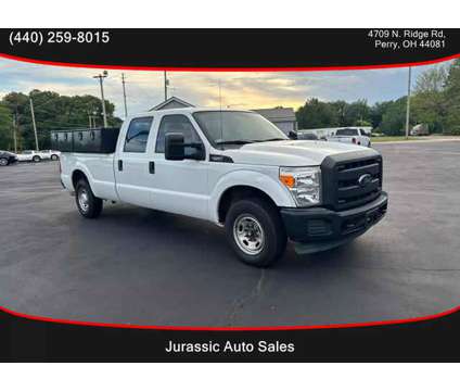 2015 Ford F250 Super Duty Crew Cab for sale is a White 2015 Ford F-250 Super Duty Car for Sale in Perry OH