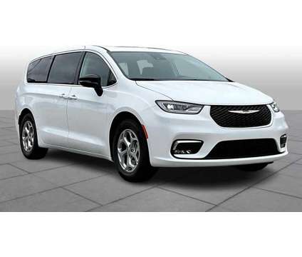 2024NewChryslerNewPacificaNewFWD is a White 2024 Chrysler Pacifica Car for Sale in Tulsa OK