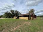 158 Dow Ln, Luling, TX 78648