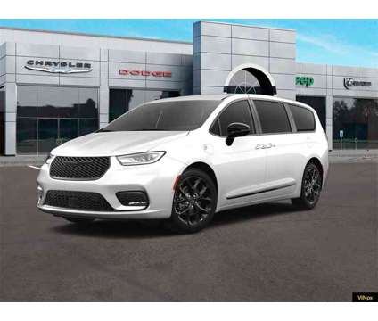 2024 Chrysler Pacifica Hybrid Select is a White 2024 Chrysler Pacifica Hybrid Hybrid in Walled Lake MI