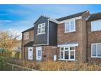Peggotty Close, Chelmsford, CM1 3 bed terraced house for sale -