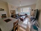 3 bed flat to rent in Featherstone Court, NW7, London