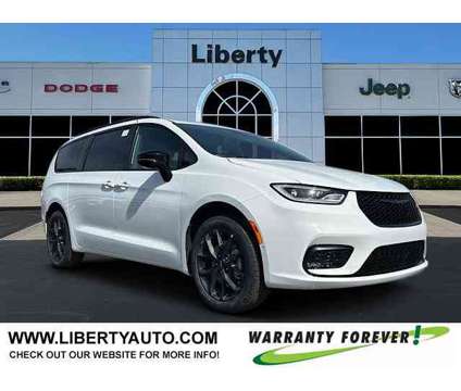 2024 Chrysler Pacifica Limited is a White 2024 Chrysler Pacifica Limited Car for Sale in Pataskala OH