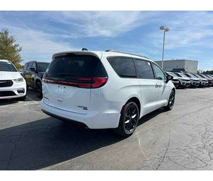 2024 Chrysler Pacifica Limited is a White 2024 Chrysler Pacifica Limited Car for Sale in Pataskala OH