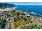 452 4th Street, Yachats OR 97498