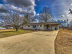 4B/1.5B for rent in Muscle Shoals, AL 35661 #110 W Ford Ave