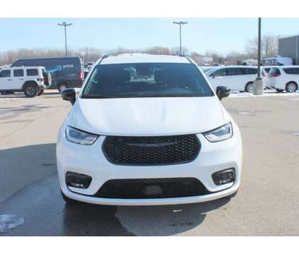 2024 Chrysler Pacifica Touring L is a White 2024 Chrysler Pacifica Touring Car for Sale in Bay City MI