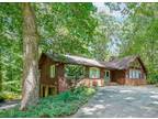 2745 Dellinger Dr, Marietta, GA 30062