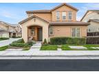 4478 W Artemisa Dr, Fresno, CA 93722