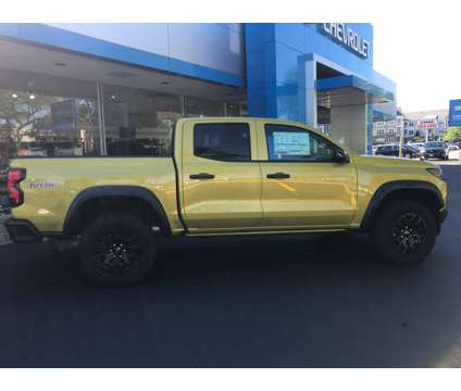 2024 Chevrolet Colorado 4WD Trail Boss is a Yellow 2024 Chevrolet Colorado Car for Sale in Glenview IL
