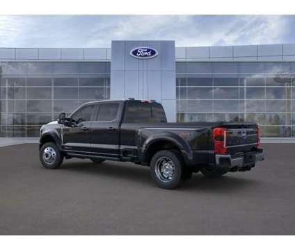 2024 Ford Super Duty F-450 DRW LARIAT is a Black 2024 Ford Car for Sale in Traverse City MI
