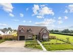 4 bedroom detached house for sale in Holly Farm Close, Mannings Heath, RH13