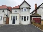 4 bed house for sale in Lyndhurst Avenue, NW7, London