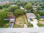 9526 Chesterfield Dr, Houston, TX 77051