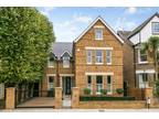 Kew, Greater London, 5 bedroom house for sale in Lion Gate Gardens