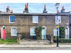 St Peter's Square, Greater London, 2 bedroom house to let in Black Lion Lane
