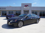 2023 Nissan Altima Black, 33K miles