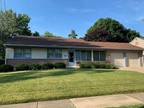 125 East Sunnyside Avenue, Libertyville, IL 60048