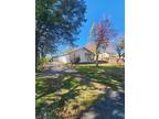 909 S Dallas St, Ennis, TX 75119