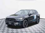 2024 Volvo XC60 Recharge Plug-In Hybrid Ultimate Black Edition