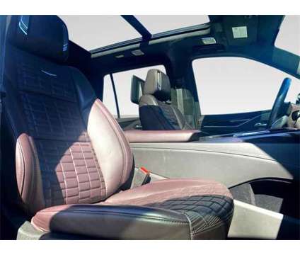 2022 Cadillac Escalade 2WD Premium Luxury Platinum is a Silver 2022 Cadillac Escalade SUV in Savannah GA