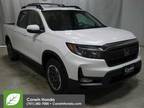 2024 Honda Ridgeline Silver|White, 14 miles