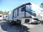 2018 Forest River Cherokee Arctic Wolf LIMITED 285DRL4 28ft