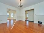 Flat For Rent In Waltham, Massachusetts