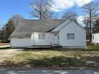 Home For Sale In Carbondale, Illinois