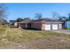 118 Johnson St B, La Marque, TX 77568