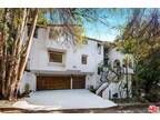 3016 Hollycrest Dr, Los Angeles, CA 90068