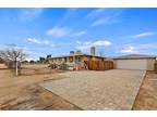 21825 Thunderbird Rd, Apple Valley, CA 92307