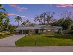 4102 W Riverside Dr, Fort Myers, FL 33901