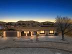 14301 Ricaree Rd, Apple Valley, CA 92307