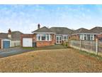 2 bedroom semi-detached bungalow for sale in Tower Road, Yeovil, BA21