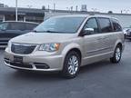 2016 Chrysler Town And Country Limited Platinum