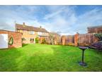 3 bedroom semi-detached house for sale in Bowyers Close, Hitchin, Hertfordshire