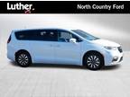 2022 Chrysler Pacifica Hybrid White, 67K miles