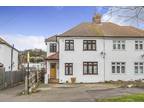 Queensway, West Wickham 3 bed semi-detached house for sale -