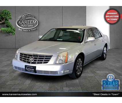 2007 Cadillac DTS Luxury II is a White 2007 Cadillac DTS Luxury Car for Sale in Sacramento CA