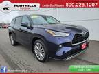 2022 Toyota Highlander Blue, 23K miles