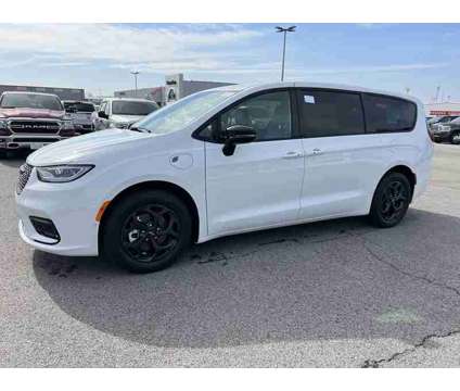 2024 Chrysler Pacifica Hybrid Select is a White 2024 Chrysler Pacifica Hybrid Hybrid in Fort Smith AR