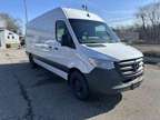 2024 Mercedes-Benz Sprinter 2500 Cargo 170 WB High Roof